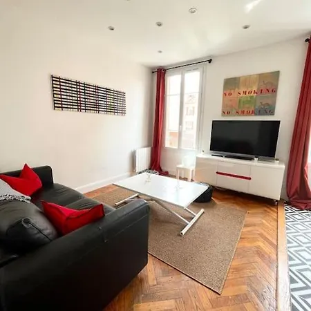 2 Pieces De Style Art Deco En Centre Apartman